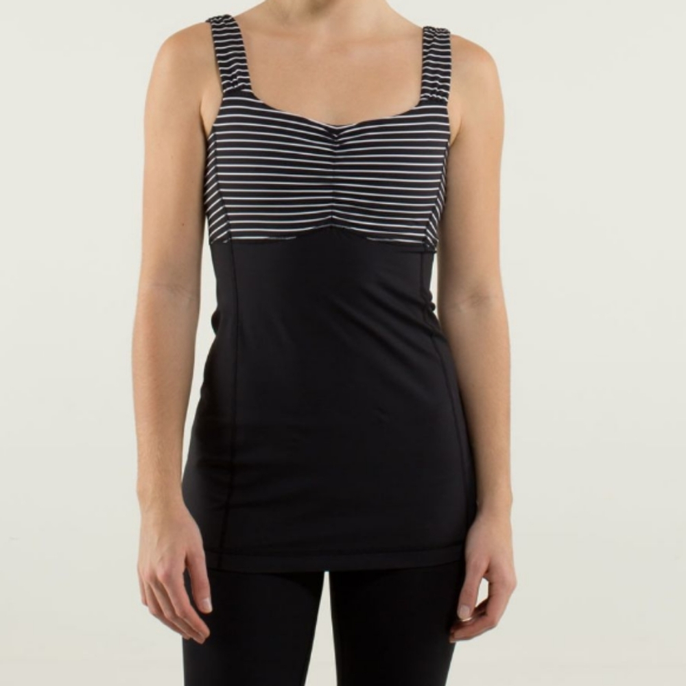 Lululemon Aria Tank II

Parallel Stripe Bl…
